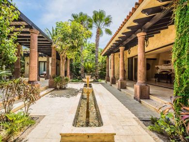 You Wont Find this Villa Luxury in Florida! From $998 Night
