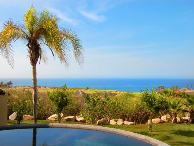 Beachfront Los Cabos Vacation Villa with Pool