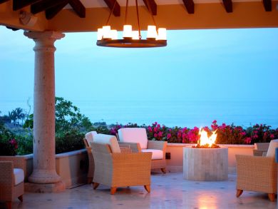 Beachfront Los Cabos Vacation Villa with Pool
