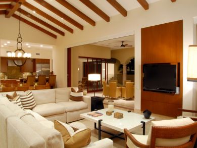Beachfront Los Cabos Vacation Villa with Pool