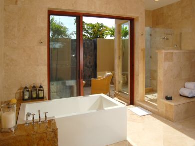 Beachfront Los Cabos Vacation Villa with Pool