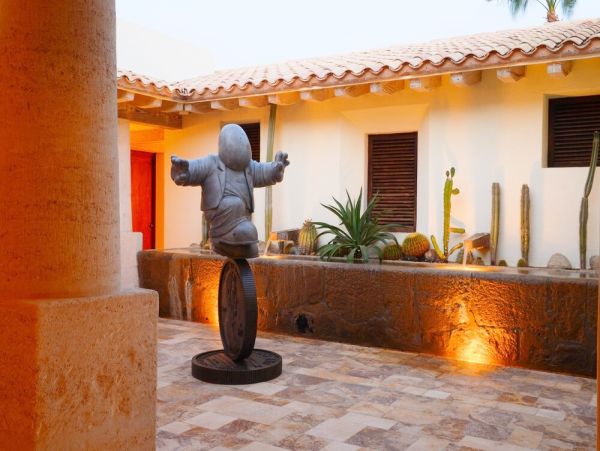Five Bedroom Luxury Los Cabos Villa - WOW Take a Look
