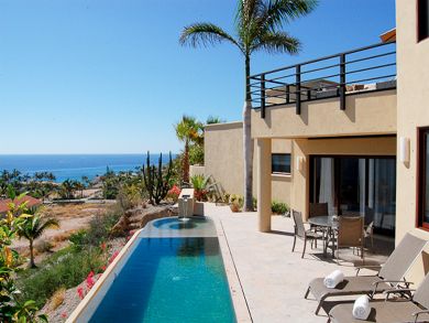 Walk to The Beach From this Los Cabos Vacation Villa