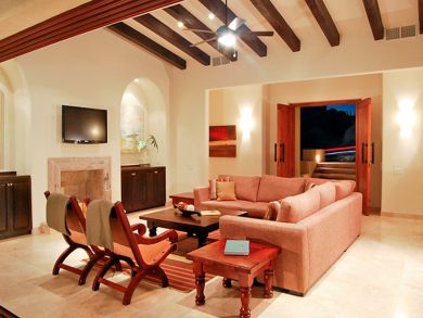 Walk to The Beach From this Los Cabos Vacation Villa