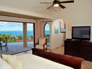 Walk to The Beach From this Los Cabos Vacation Villa