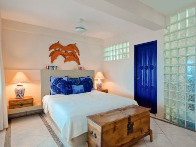 Oceanfront Luxury Vacation Villa with Six Bedrooms Rent Now