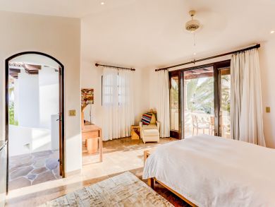 A Two Min Walk toPrivate Beach Locate din Resort Community A Two Min Walk toPrivate Beach Locate din Resort Community