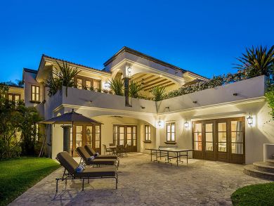 Located Between San Jose Del Cabo and Cabo San Lucas