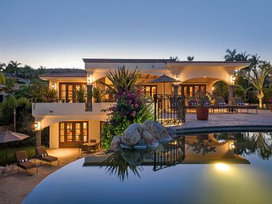 Located Between San Jose Del Cabo and Cabo San Lucas