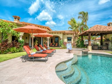 A Villa with Staff and Abundance of Amenities.