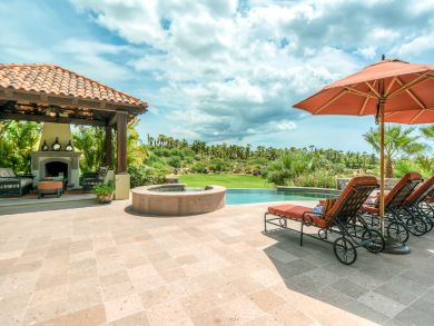 A Villa with Staff and Abundance of Amenities.