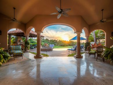 Luxury Villa Perched Above the Sea of Cortez