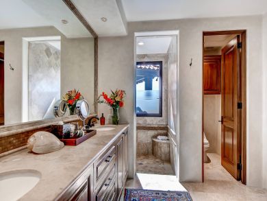 Luxury Villa Perched Above the Sea of Cortez