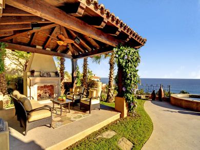 Four Bedroom Villa What a Great Rental Option.