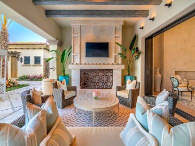 Cabo Villa Enjoy a Butler, Waiter, Housekeeper & Driver.