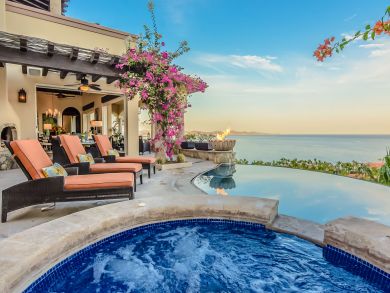 This Luxury Vacation Villa is One of the Best Three Bedrooms