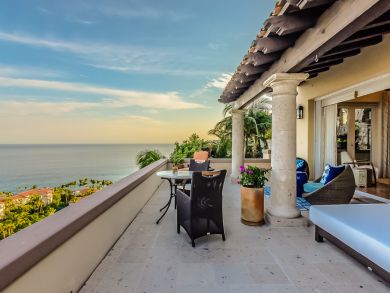 This Luxury Vacation Villa is One of the Best Three Bedrooms