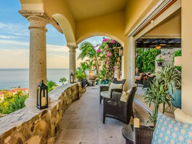 This Luxury Vacation Villa is One of the Best Three Bedrooms
