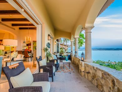 This Luxury Vacation Villa is One of the Best Three Bedrooms