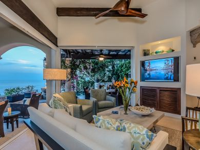 This Luxury Vacation Villa is One of the Best Three Bedrooms