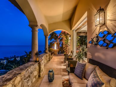This Luxury Vacation Villa is One of the Best Three Bedrooms