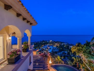 This Luxury Vacation Villa is One of the Best Three Bedrooms