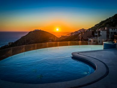 Ten Bedroom Luxury Villa Open for Renting Today Sleeps 20