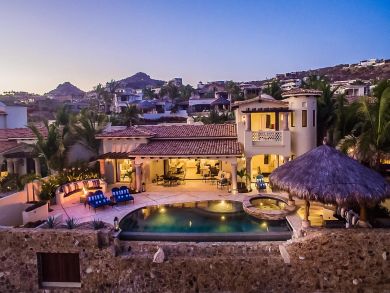 Beachfront Villa Housekeeping & Security Excellent Views.