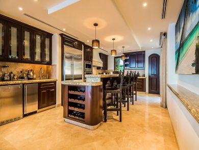 Beachfront Villa Housekeeping & Security Excellent Views.