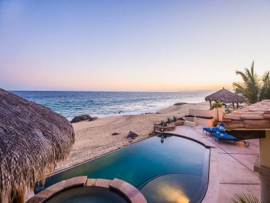 Beachfront Villa Housekeeping & Security Excellent Views.