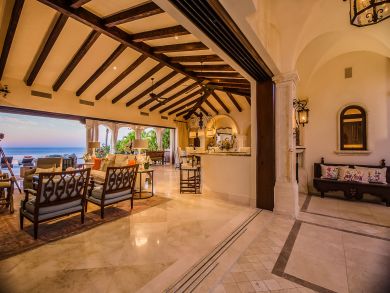One of the Most Luxurious Vacation Villas Oceanfront