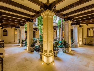 One of the Most Luxurious Vacation Villas Oceanfront