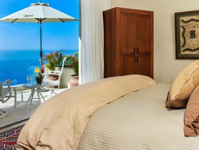 Staff, Luxury, Views, Pool, Exercise Facilities, Board Room