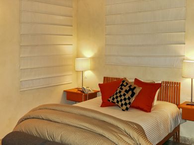 Staff, Luxury, Views, Pool, Exercise Facilities, Board Room