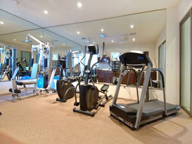 Staff, Luxury, Views, Pool, Exercise Facilities, Board Room