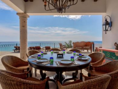 A Los Cabos Resort with Staff of Nine Luxury Retreat!