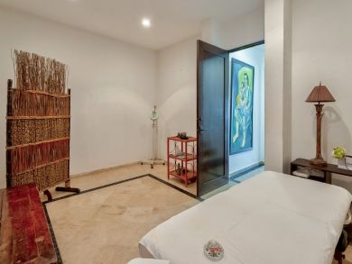 A Los Cabos Resort with Staff of Nine Luxury Retreat!