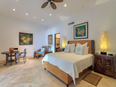 A Los Cabos Resort with Staff of Nine Luxury Retreat!