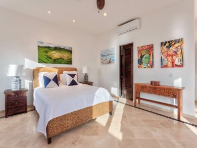 A Los Cabos Resort with Staff of Nine Luxury Retreat!