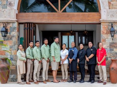 A Los Cabos Resort with Staff of Nine Luxury Retreat!