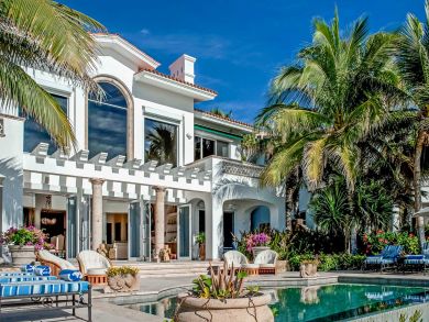 Los Cabos Villa with Staff