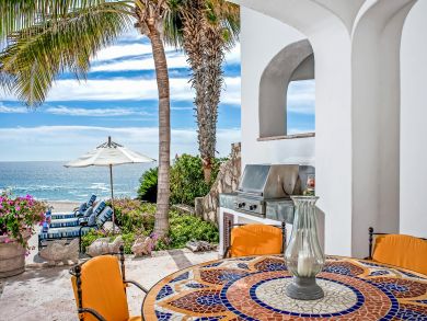 Los Cabos Villa with Staff