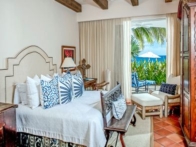 Los Cabos Villa with Staff