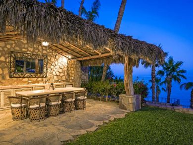 Amazing Villa with Staff View Photos.