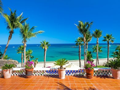 Amazing Villa with Staff View Photos.