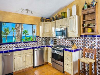 Amazing Villa with Staff View Photos.