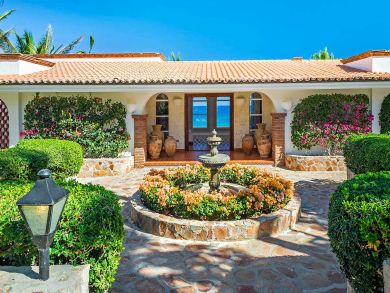 Amazing Villa with Staff View Photos.