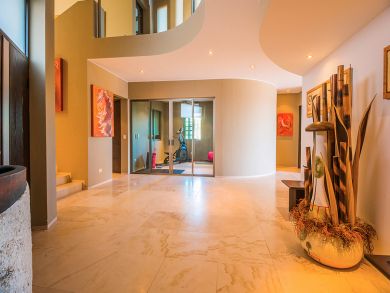 Luxury Villa with Amazing Views