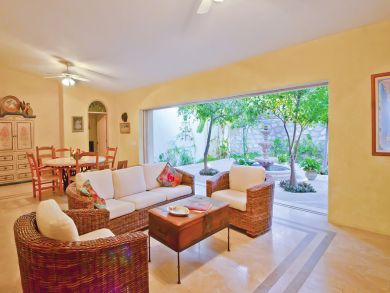 Six Well Appointed Spacious Bedrooms Luxury Vacation Home