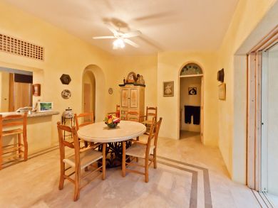 Six Well Appointed Spacious Bedrooms Luxury Vacation Home